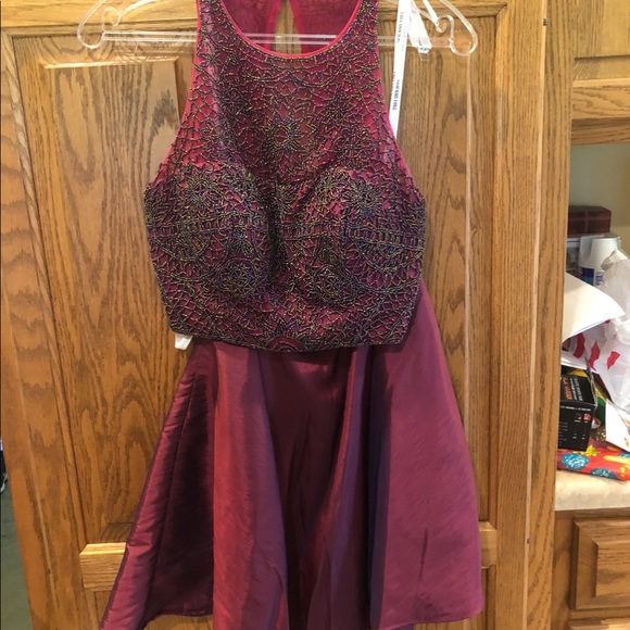 Hoco dress. Only worn once. - Picture 2 of 3